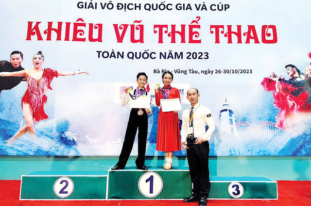 Nữ sinh Trường THCS Nguyễn An Ninh rinh nhiều huy chương khiêu vũ thể thao- Ảnh 3.