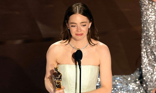 Oscar 2024: Oppenheimer đại thắng, Emma Stone tỏa sáng- Ảnh 4.