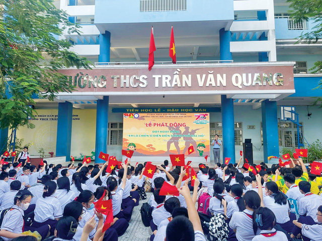 Trường học TP.HCM tưng bừng hoạt động kỷ niệm 70 năm Chiến thắng Điện Biên Phủ- Ảnh 5.