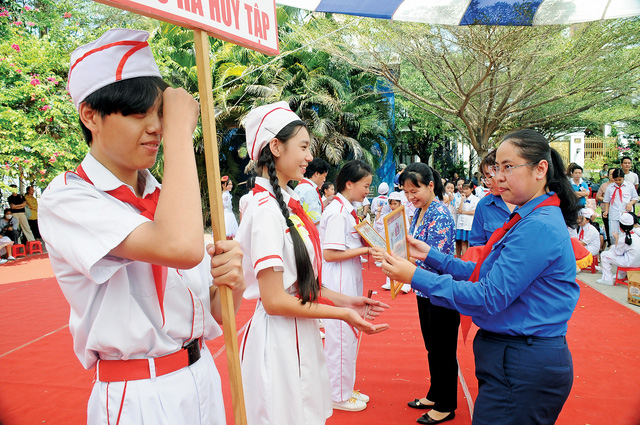 Trường học TP.HCM tưng bừng hoạt động kỷ niệm 70 năm Chiến thắng Điện Biên Phủ- Ảnh 7.