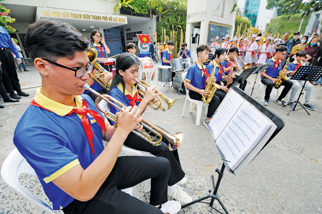 Trường học TP.HCM tưng bừng hoạt động kỷ niệm 70 năm Chiến thắng Điện Biên Phủ- Ảnh 12.