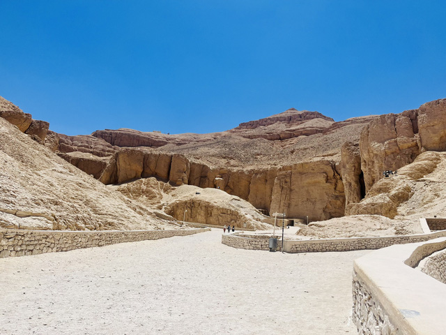 Những điều kì bí bên trong Thung lũng các vị vua ở Luxor, Ai Cập- Ảnh 1.