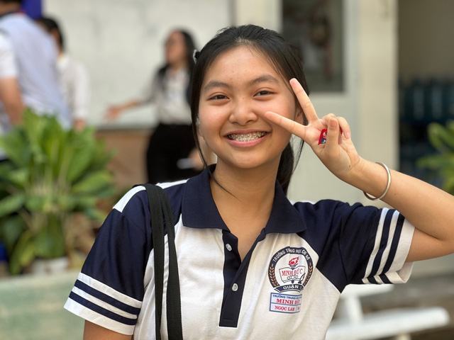Học sinh lớp 9 hào hứng tìm hiểu Trường THPT Bùi Thị Xuân- Ảnh 15.