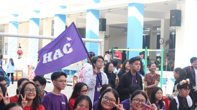 Tư vấn tuyển sinh lớp 10 chất như câu lạc bộ Trường THPT Bùi Thị Xuân- Ảnh 1.