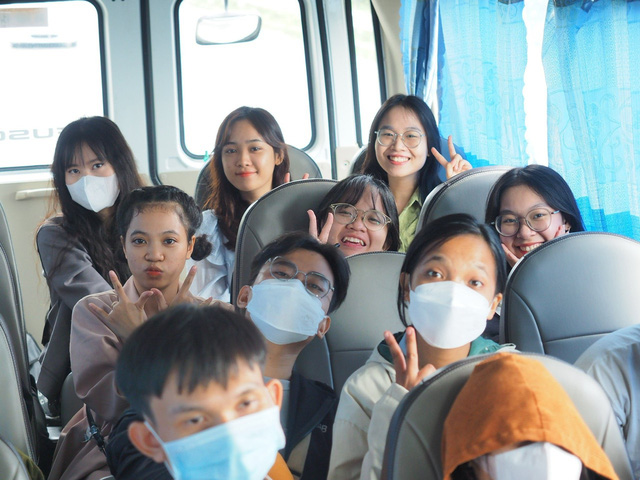 Nhóm bạn Vy Thanh đã sắp xếp một chuyến du lịch Đà Lạt để hâm nóng tình bạn sau nhiều tháng xa cách - Ảnh: NVCC