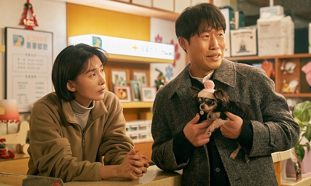4 phim Hàn thích hợp xem cùng gia đình trong ngày nghỉ lễ- Ảnh 1.