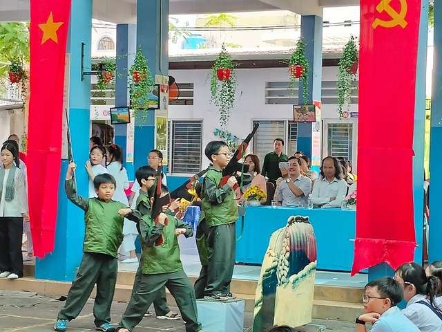 Chiến sĩ nhỏ Điện Biên: Quyết thắng trên mặt trận học tập- Ảnh 5.