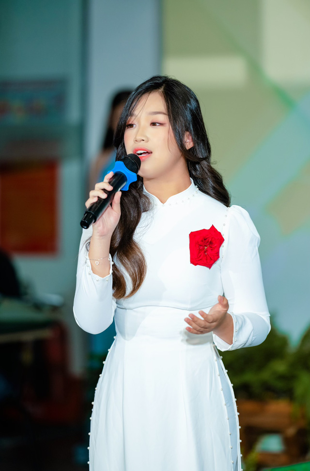 Nữ sinh lớp 10 Trường THPT Nguyễn Hiền thi Miss Teen Global 2024- Ảnh 2.