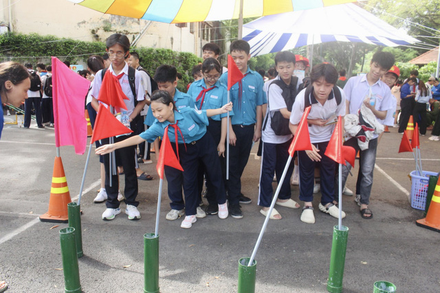 Sôi động sân chơi Tự hào chiến sĩ Điện Biên thành phố Bác Hồ- Ảnh 8.