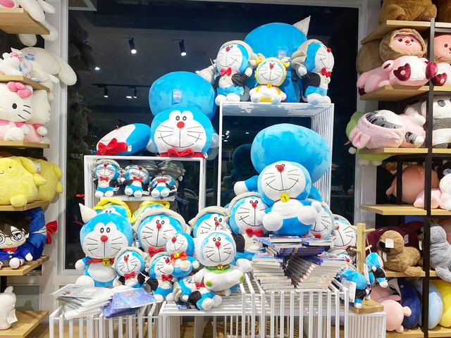 Nhạc sĩ Doraemon biểu diễn khắp đường phố TP.HCM- Ảnh 5.