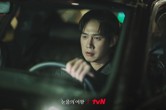 Park Sung Hoon là sao Hàn đóng vai phản diện trong nhiều loạt phim đình đám - ẢNH: tvN