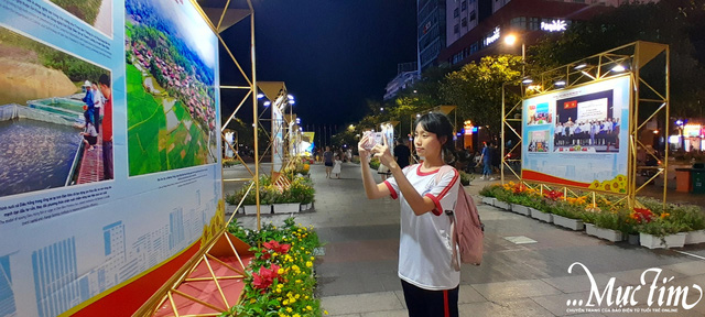 Người dân, du khách ấn tượng với triển lãm về Điện Biên Phủ tại Phố đi bộ Nguyễn Huệ- Ảnh 5.
