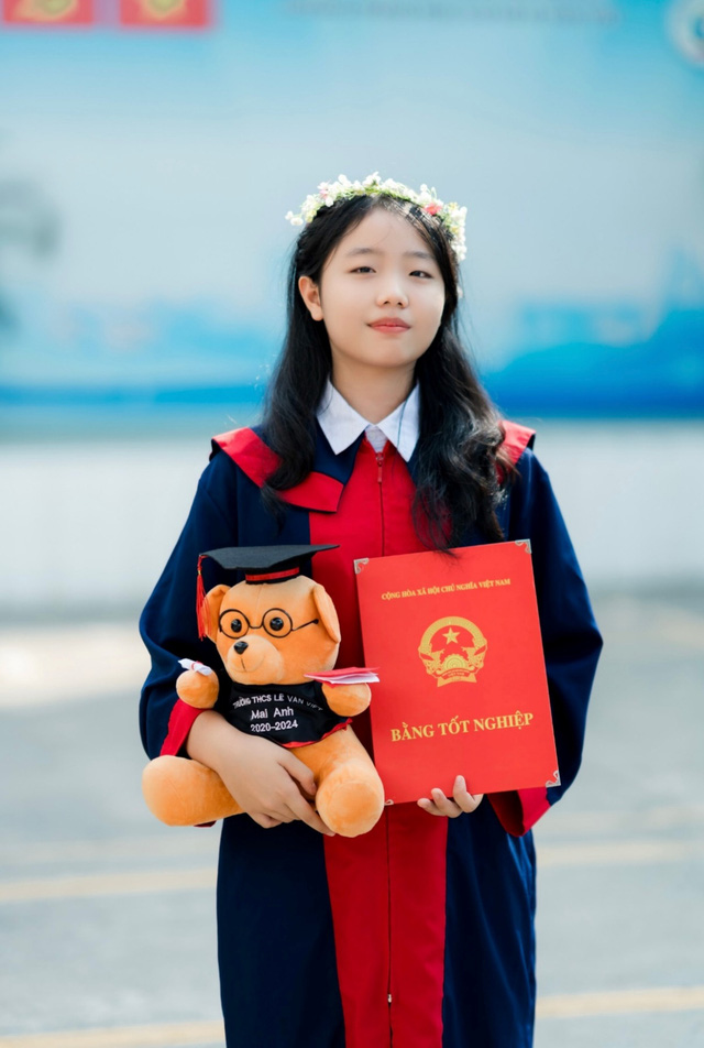 Nữ sinh Trường THCS Lê Văn Việt đạt giải nhất hội thi sáng tác ảnh Tuổi Xanh- Ảnh 3.