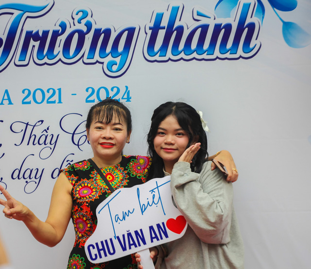 Những khoảnh khắc đáng nhớ trong buổi tri ân và trưởng thành của Trung tâm GDTX Chu Văn An- Ảnh 8.