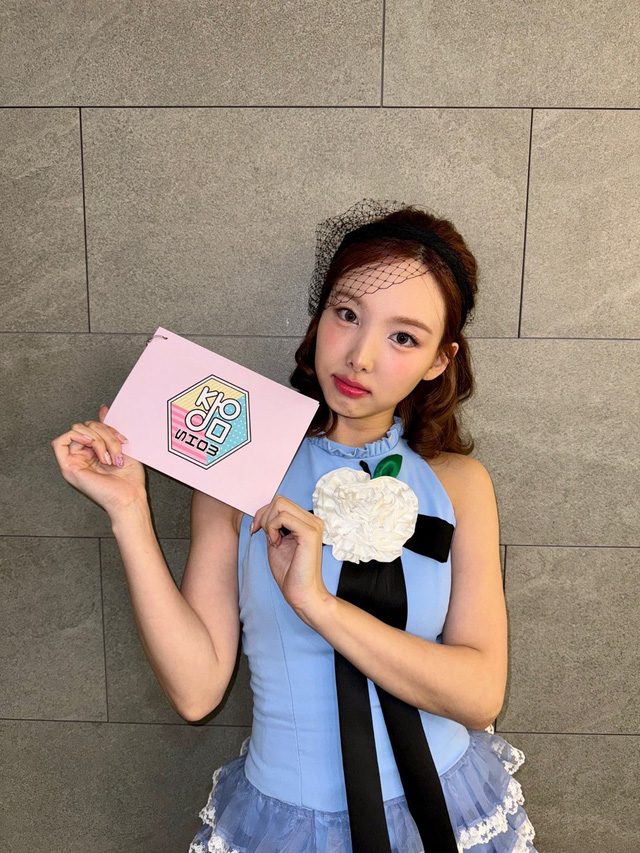 Nayeon (TWICE), BabyMonster nhận tin cực vui- Ảnh 1.