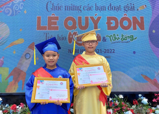 Hai anh em cùng thi, cùng đoạt Giải Lê Quý Đôn nhiều năm liền- Ảnh 1.