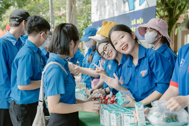 Trường THPT Nguyễn Tất Thành - ngôi trường nỗ lực vươn lên của tỉnh Đắk Lắk- Ảnh 6.