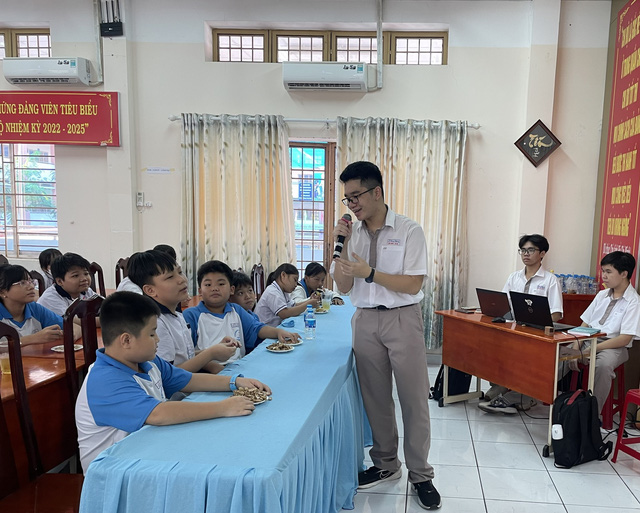 Teen Trường THPT chuyên Lê Hồng Phong kể chuyện dạy AI cho học sinh tiểu học- Ảnh 4.