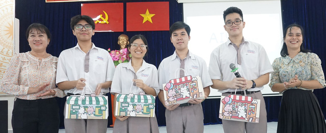 Teen Trường THPT chuyên Lê Hồng Phong kể chuyện dạy AI cho học sinh tiểu học- Ảnh 7.