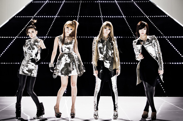 Điểm lại 5 bản hit kinh điển của 2NE1 trước thềm comeback- Ảnh 6.