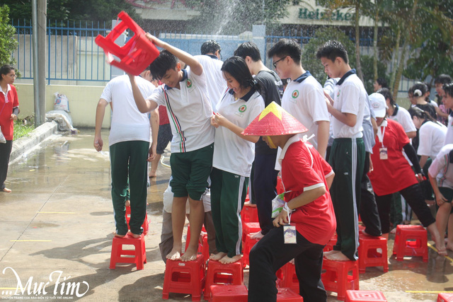 5 trạm trò chơi siêu vui tại hội trại khối 10 Trường THPT Nguyễn Khuyến- Ảnh 12.