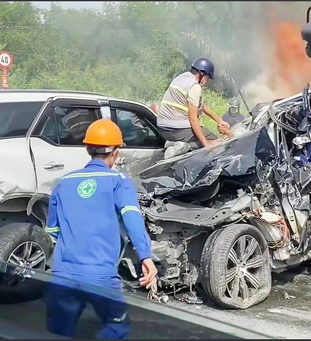 Từ chuyện cứu người gặp nạn trên cầu Phú Mỹ: khi lòng tốt tỏa sáng- Ảnh 1.