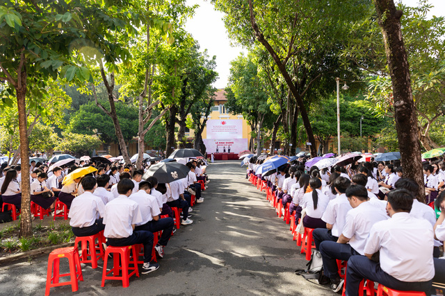 Niềm tự hào của ngôi trường trăm tuổi THPT Nguyễn Thị Minh Khai- Ảnh 8.