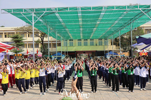 Trại sinh cháy hết mình cùng loạt hoạt động hấp dẫn tại Hội trại truyền thống 9-1 cụm 4- Ảnh 3.