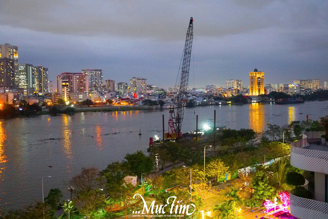 Du lịch đêm bằng metro: Đến ga Thảo Điền, ngồi rooftop ngắm thành phố lung linh- Ảnh 6.