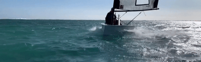 Thuyền buồm nhỏ, nhanh nhất thế giới, có thể tháo rời nhét vừa cốp ôtô - Ảnh 8.
