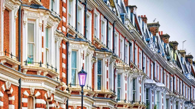 Giao dịch thương mại bất động sản tại Anh thấp kỷ lục - Ảnh 1.