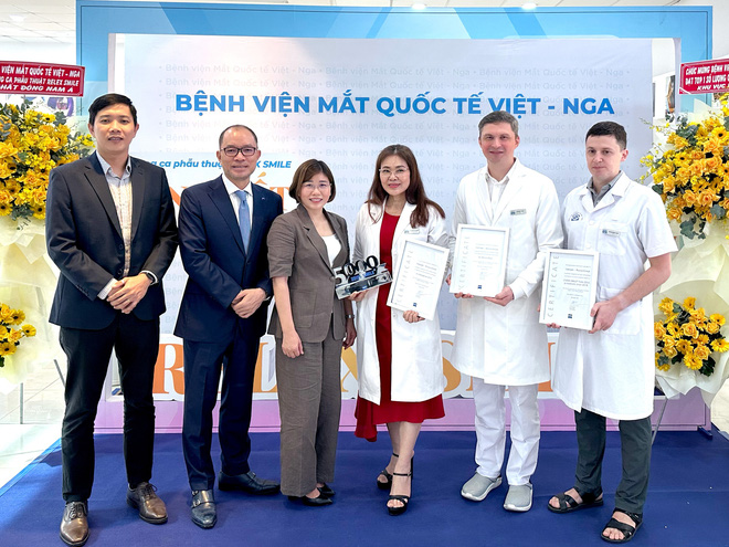 BV Mắt Quốc tế Việt - Nga nhận chứng nhận Đông Nam Á về Relex Smile - Ảnh 1.