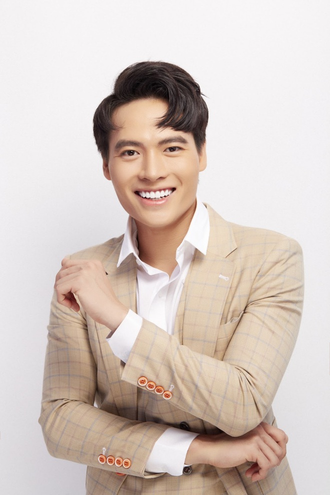 Bốn nghệ sĩ hài quậy nhất showbiz Việt 2022 - Ảnh 4. Bốn nghệ sĩ hài quậy nhất showbiz Việt 2022 - Ảnh 4.