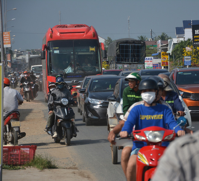 Đã thông xe kỹ thuật, sao chưa cho chạy tạm trên cao tốc Dầu Giây - Phan Thiết? - Ảnh 2.