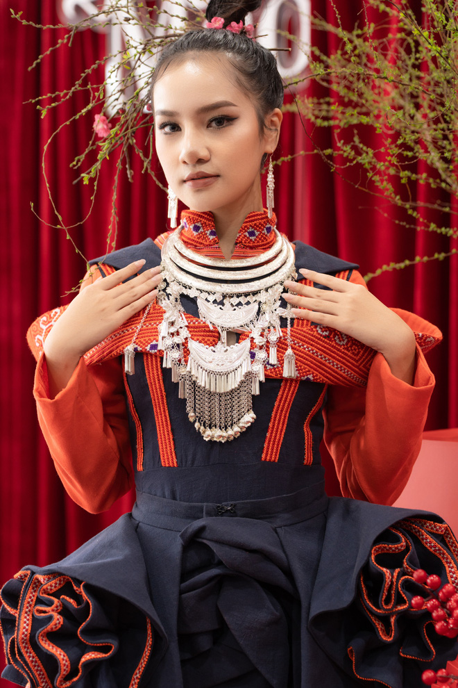 Hoa hậu Khánh Vân, Thúy Hằng, Ban Mai duyên dáng trong tà áo dài - Ảnh 4.