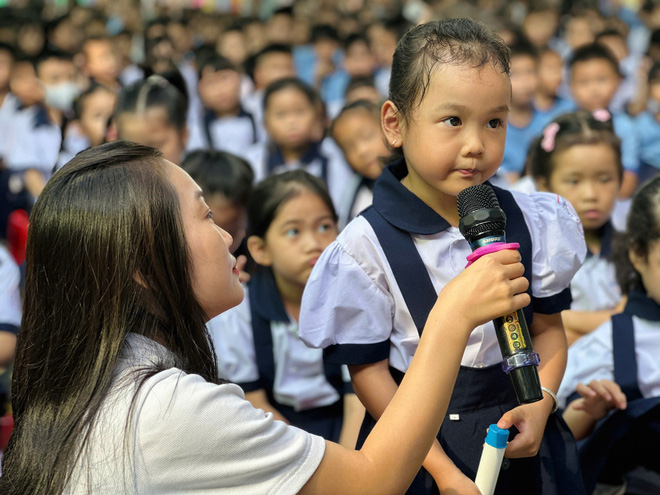 Tiết học ngoại khóa đặc biệt của học trò Trường tiểu học Tam Bình- Ảnh 7.