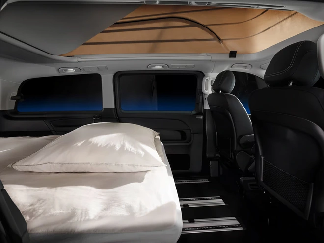 Mercedes-Benz V-Class phiên bản nhà di động: Giá quy đổi 1,6 tỉ, nhiều giải trí nhưng không có bếp - Ảnh 8.