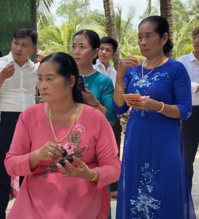 Dàn diễn viên 'cây nhà lá vườn' của Lê Tuấn Khang - Ảnh 15.