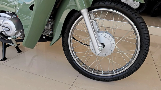 Đắt hơn 50 triệu đồng, Honda Super Cub 110 nhập Nhật hơn gì bản Thái?- Ảnh 7.