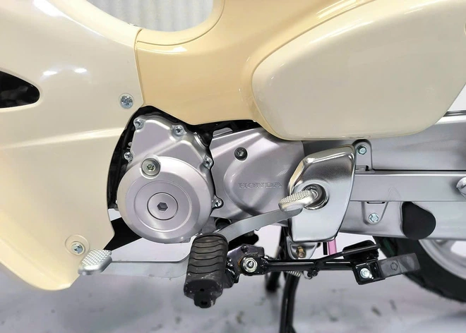 Đắt hơn 50 triệu đồng, Honda Super Cub 110 nhập Nhật hơn gì bản Thái?- Ảnh 13.