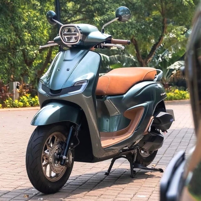 Honda Stylo 160 ấn định giá đến 75 triệu, cộng đồng mạng đánh giá quá chát- Ảnh 3. Honda Stylo 160 ấn định giá đến 75 triệu, cộng đồng mạng đánh giá quá chát- Ảnh 3.