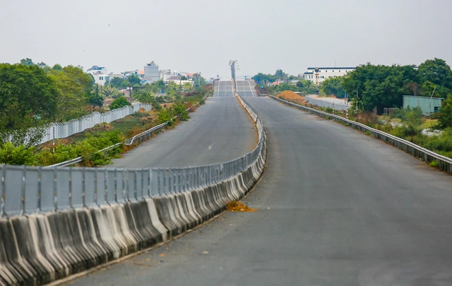 Toàn cảnh 5 nút giao cao tốc Bến Lức - Long Thành kết nối các trục chính vào TP.HCM- Ảnh 6. Toàn cảnh 5 nút giao cao tốc Bến Lức - Long Thành kết nối các trục chính vào TP.HCM- Ảnh 6.