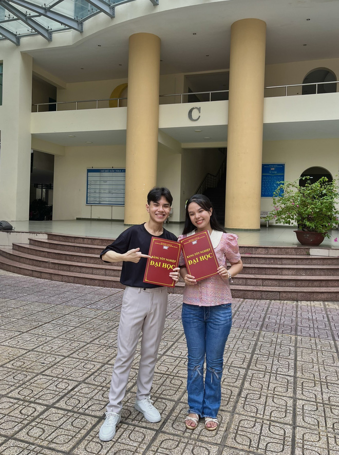 Thủ khoa đầu ra Trường đại học Sư phạm TP.HCM: xem bạn bè là động lực học tập- Ảnh 6.