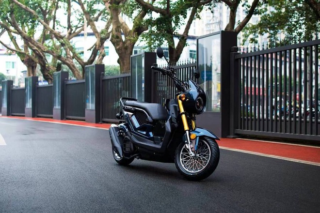 Xe máy Trung Quốc 'chắp vá' mỗi nơi một chút, khó nhận ra xe gì- Ảnh 11. Xe máy Trung Quốc 'chắp vá' mỗi nơi một chút, khó nhận ra xe gì- Ảnh 11.