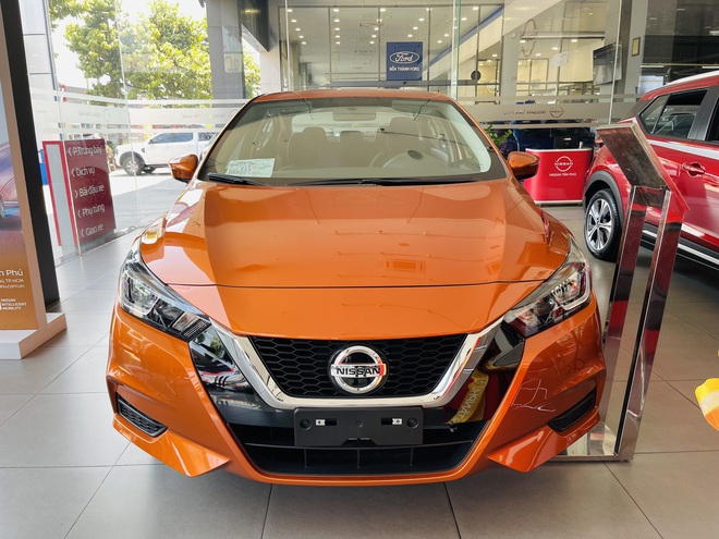 Tin tức giá xe: Nissan Almera giảm giá tới 116 triệu đồng tại đại lý, rẻ ngang Hyundai i10- Ảnh 6. Tin tức giá xe: Nissan Almera giảm giá tới 116 triệu đồng tại đại lý, rẻ ngang Hyundai i10- Ảnh 6.