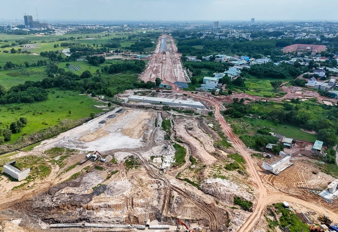 Vành đai 3 TP.HCM ngang quốc lộ 13 và Mỹ Phước - Tân Vạn đang thành hình- Ảnh 9. Vành đai 3 TP.HCM ngang quốc lộ 13 và Mỹ Phước - Tân Vạn đang thành hình- Ảnh 9.