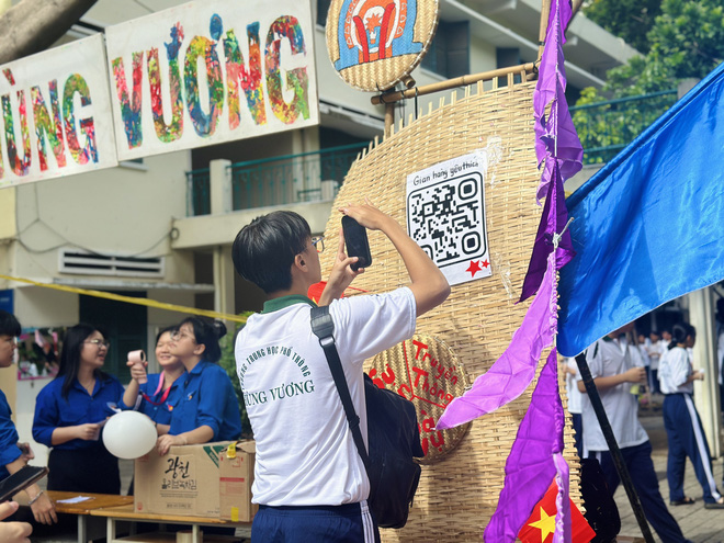 Hội trại Trường THPT Hùng Vương kết nối 'đại gia đình nhà Vương'- Ảnh 12.