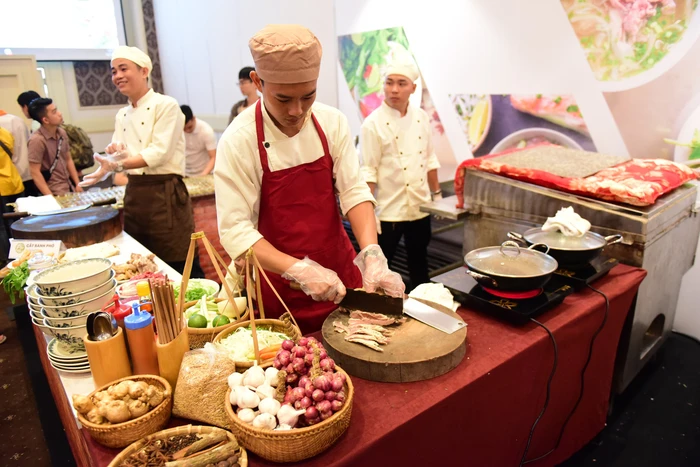 Thưởng thức miễn phí phở nổi tiếng Sài Gòn tại Ngày của Phở - Ảnh 4. Thưởng thức miễn phí phở nổi tiếng Sài Gòn tại Ngày của Phở - Ảnh 4.