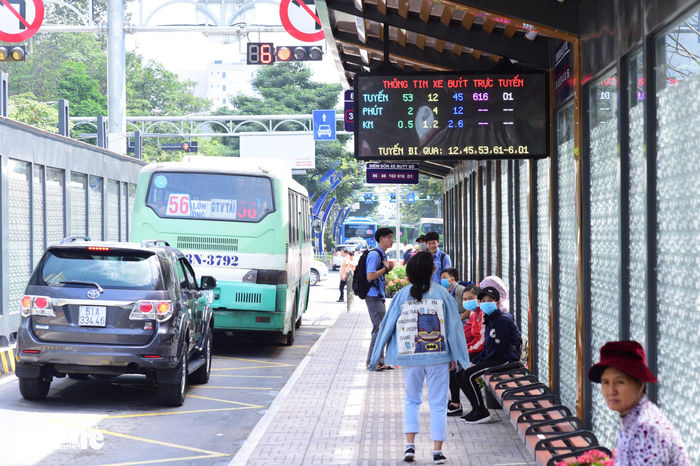 TP.HCM khánh thành trạm xe buýt Hàm Nghi hiện đại - Ảnh 9.