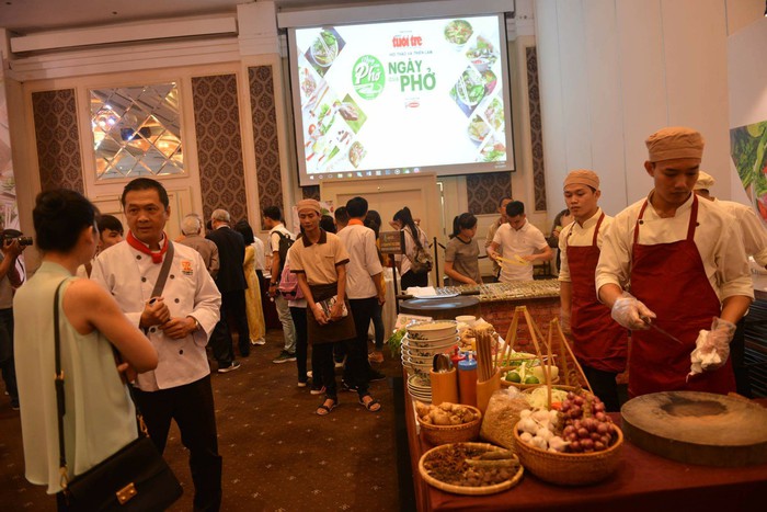 Thưởng thức miễn phí phở nổi tiếng Sài Gòn tại Ngày của Phở - Ảnh 6. Thưởng thức miễn phí phở nổi tiếng Sài Gòn tại Ngày của Phở - Ảnh 6.